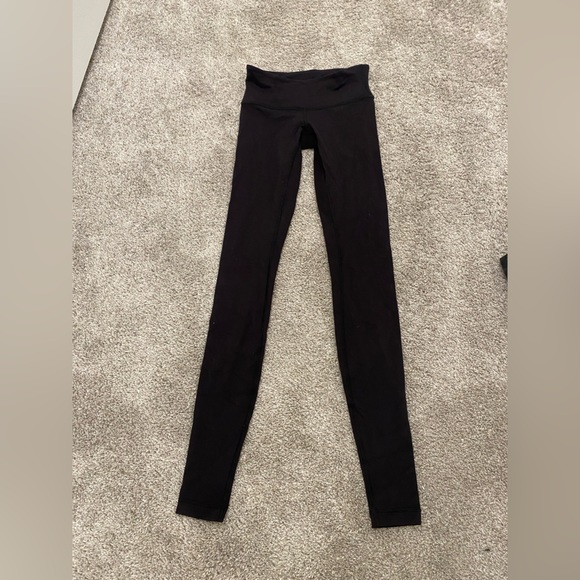 Lululemon Leggings Size 2 - Picture 3 of 3